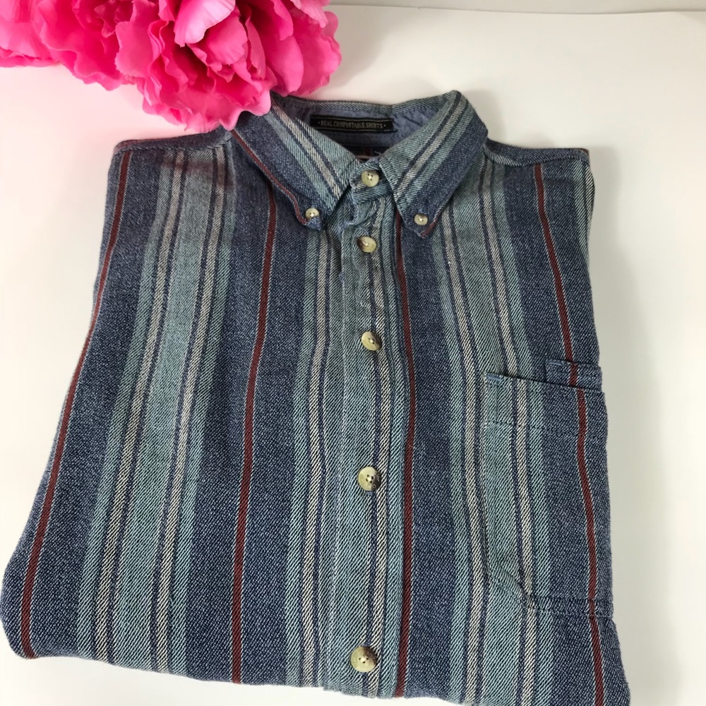 Wrangler Hero button  down shirt. - Picture 3 of 8